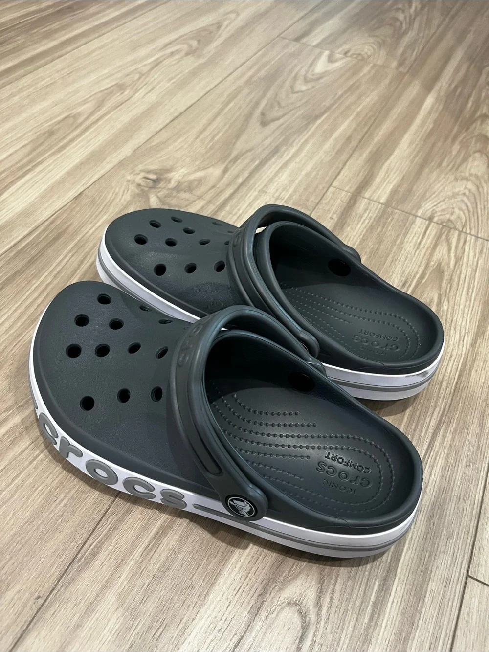 CROCS Kids' Grey and White Crocband Clog